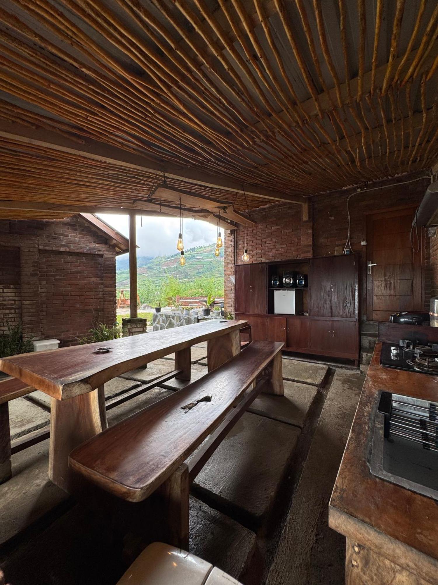 Jolotundo Lodge Banjarnegara Экстерьер фото
