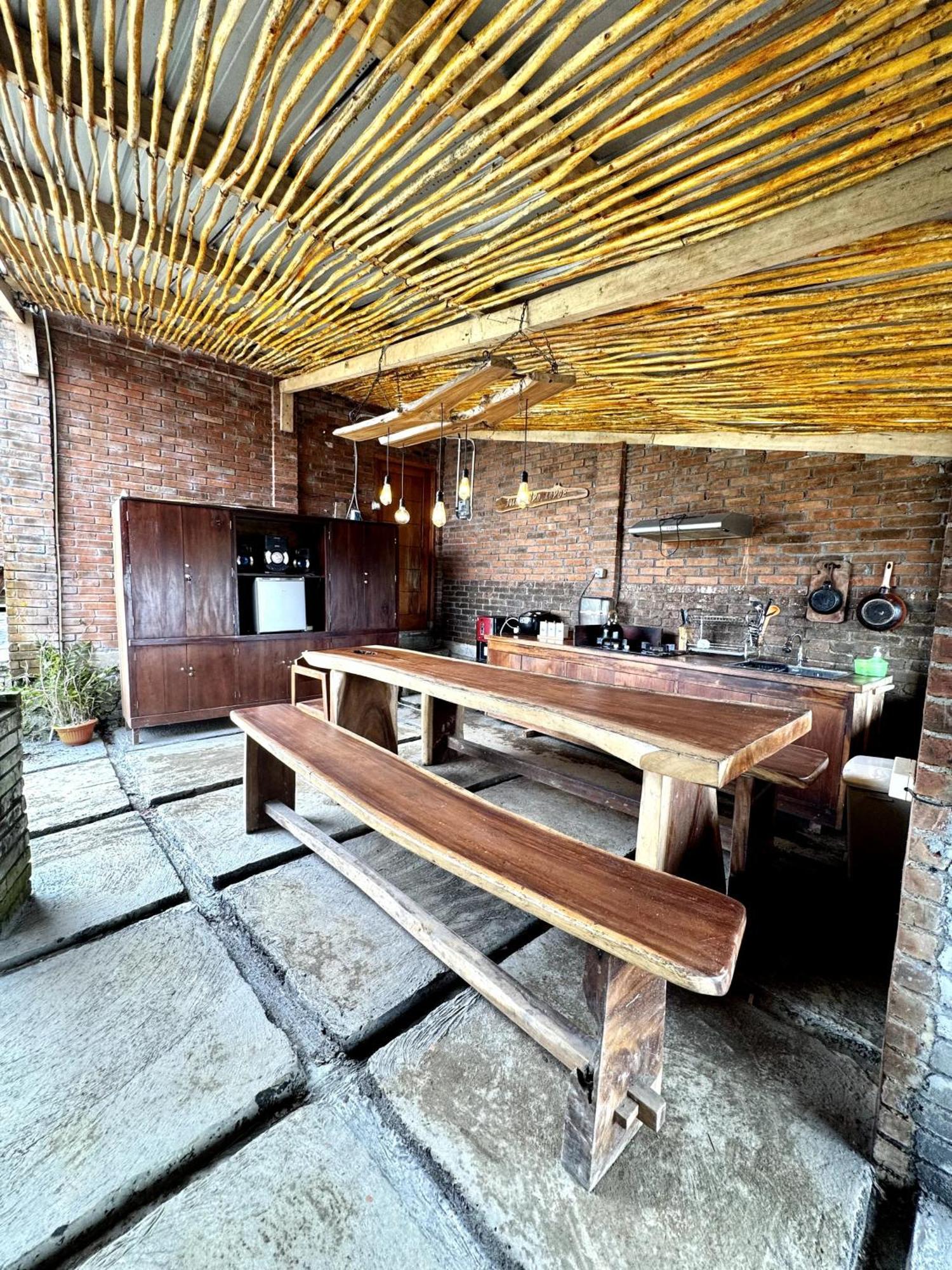 Jolotundo Lodge Banjarnegara Экстерьер фото